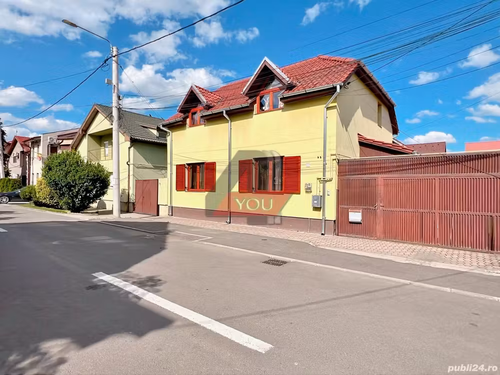 Casă · 6 camere · 220 m², Piata Spitalului, Arad