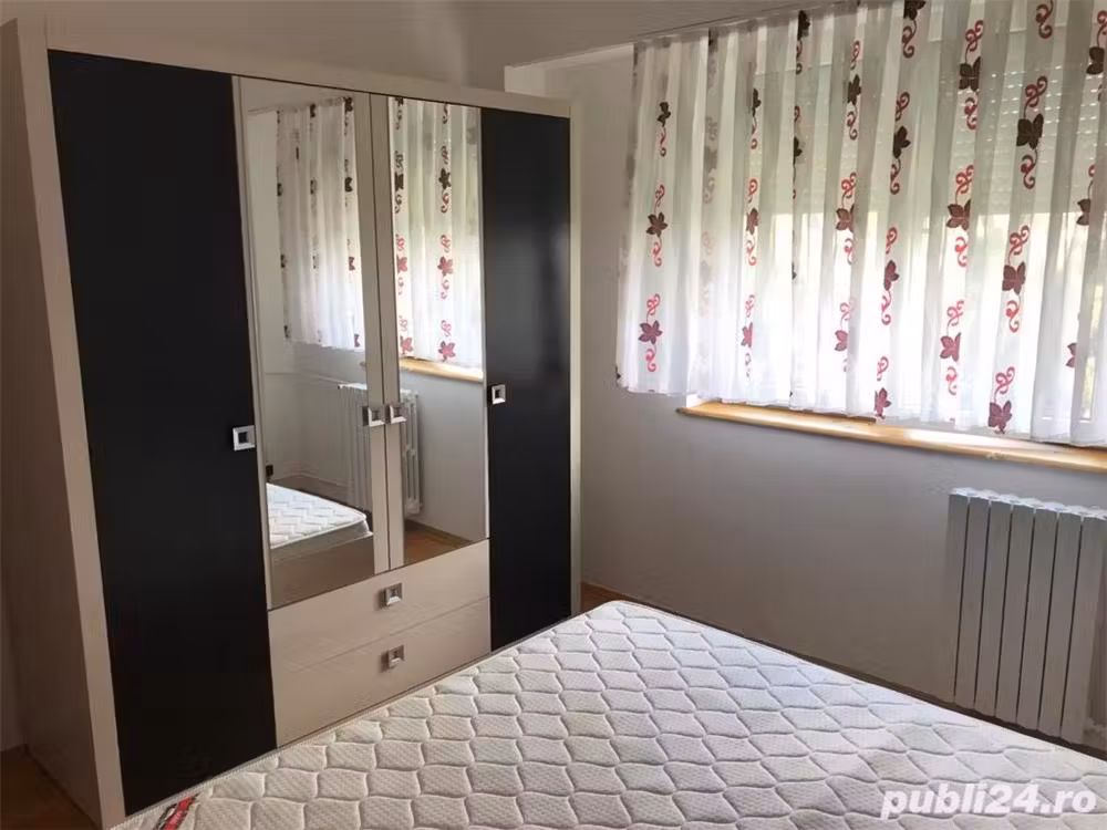 Inchirez apartament cu 3 camere