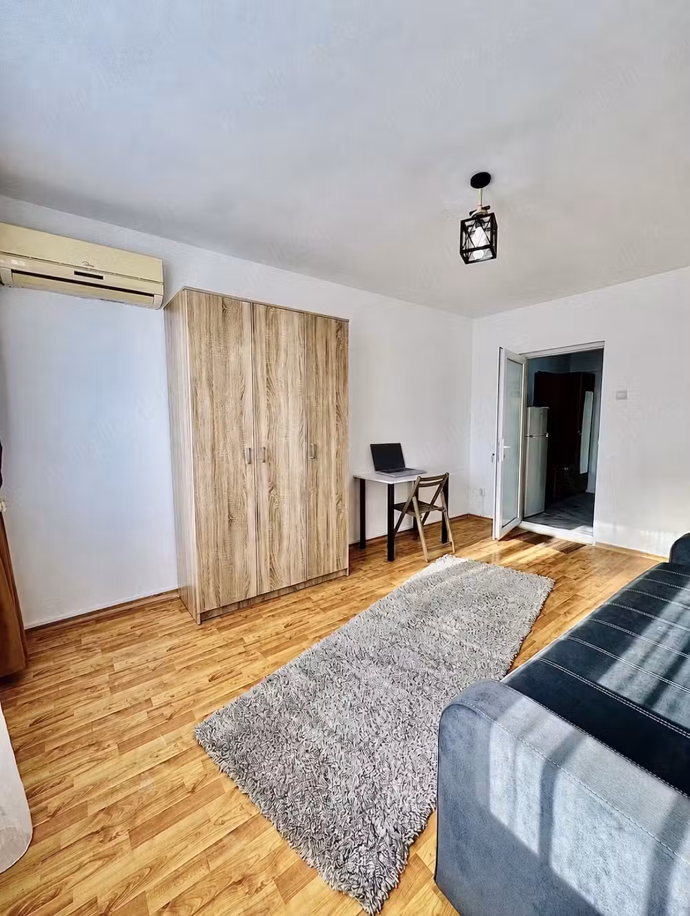 Închiriez garsoniera zona pe termen lung