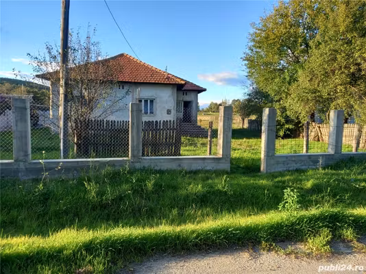 Casă Livezi