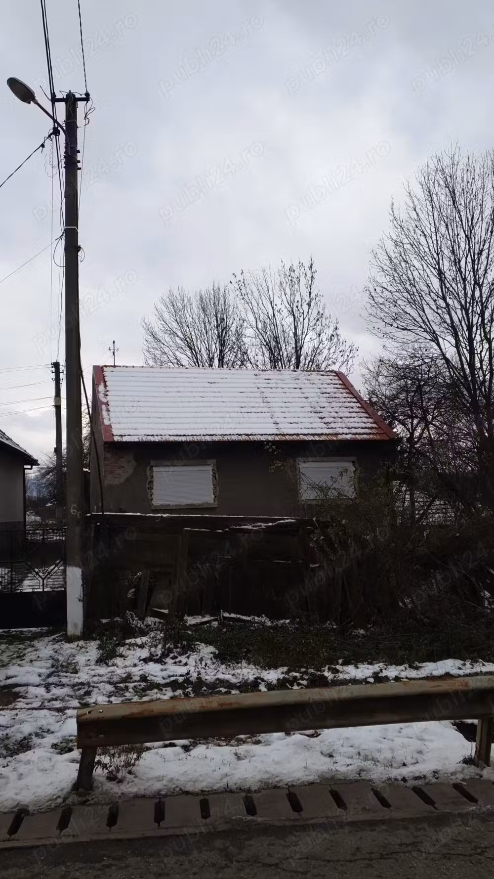Casă de vânzare