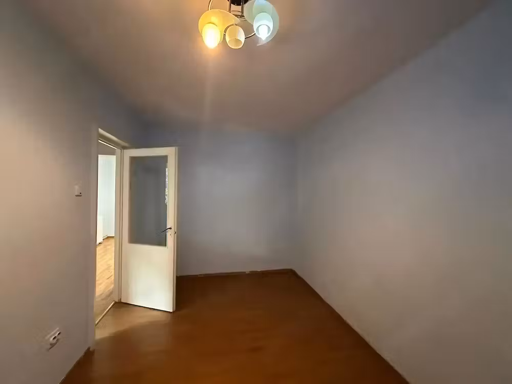 Apartament 3 camere, zona verde