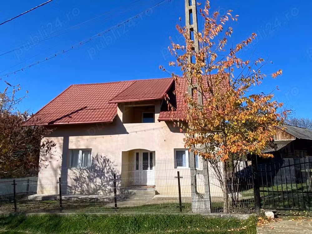 Casă · 4 camere · 152 m², Adancata, Suceava
