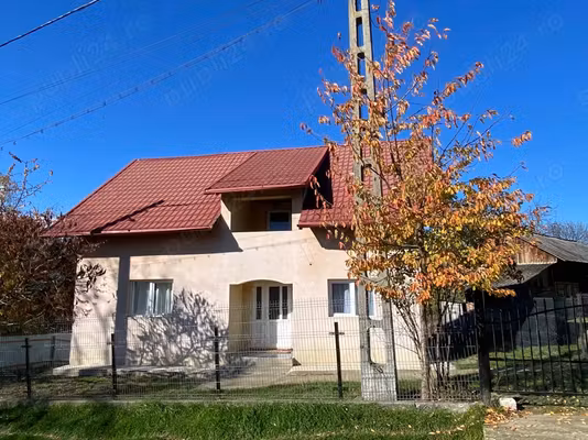 Casă Adancata