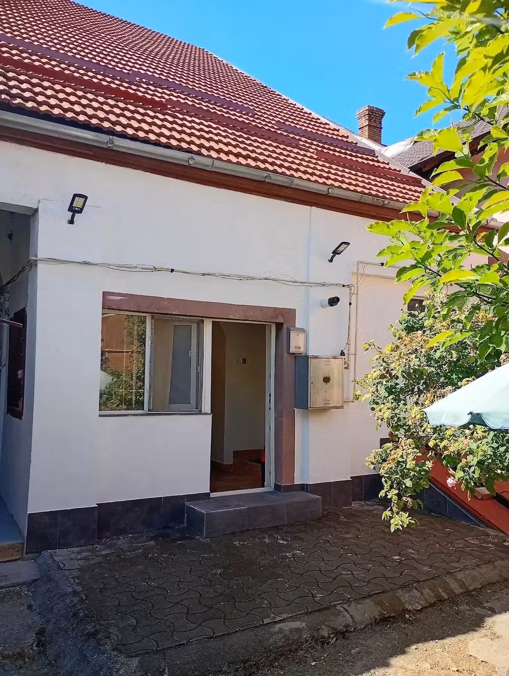Se Vinde un Apartament la Curte Proprietar persoana fizica