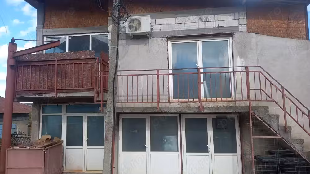 Vand Casa 250 m Bascov strada Pleasa