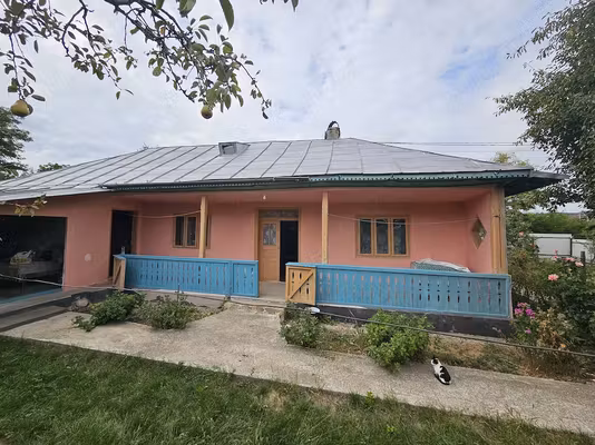 Casă Vitanestii de sub Magura