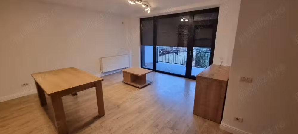 Apartament lux cu 3 camere de vanzare în zona Elisabetin