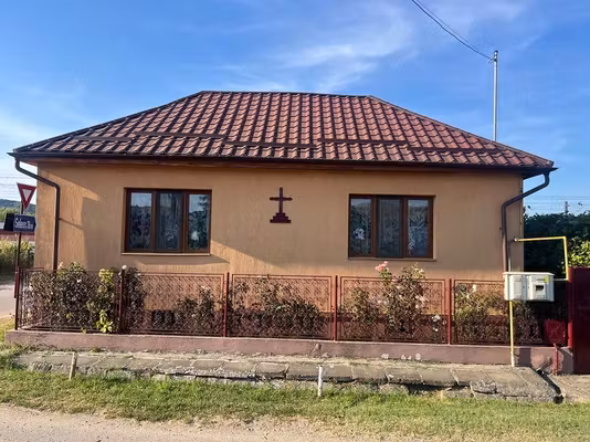 Casă Danes