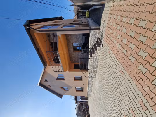 Casă Aiton