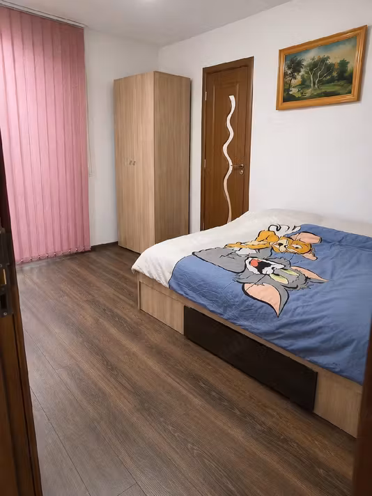 Apartament Floresti