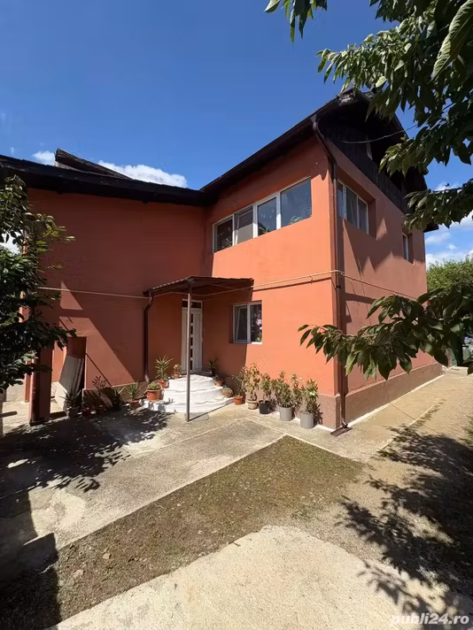 Casă Calimanesti