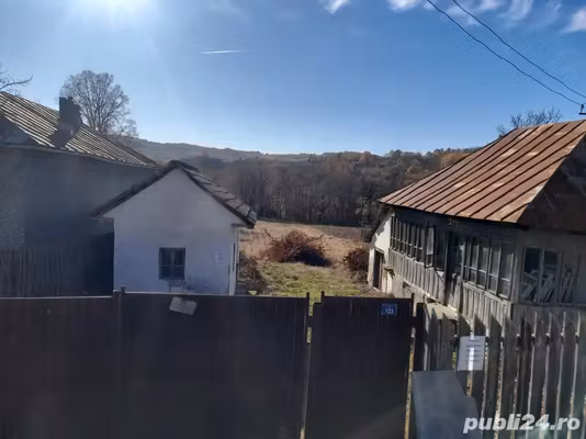 Casă Glavile