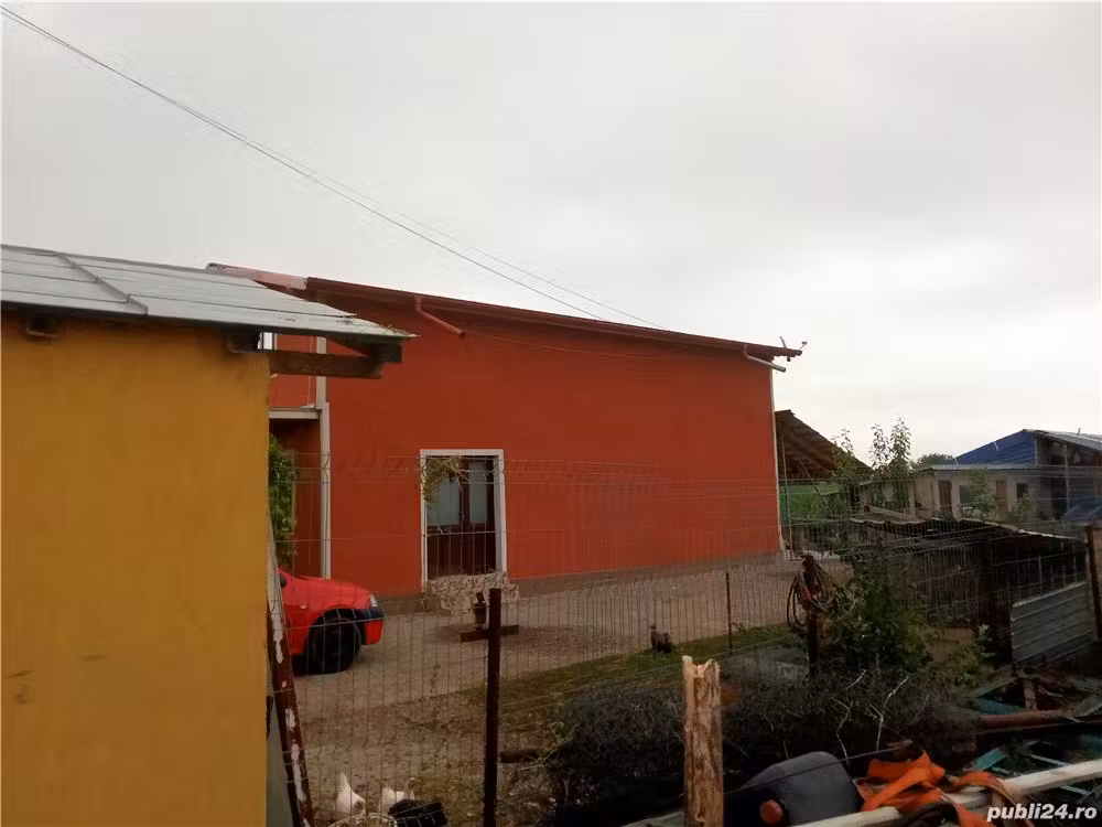 Vind casă la curte în județul Buzău comuna Cochirleanca