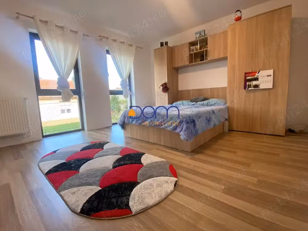 Vila spatioasa recent finalizata