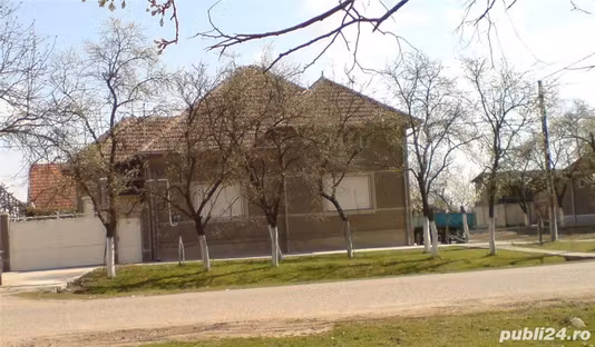 Casă Cermei