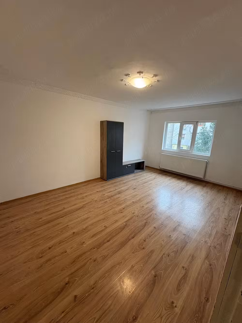 Inchiriez apartament 2 camere Micro 39C