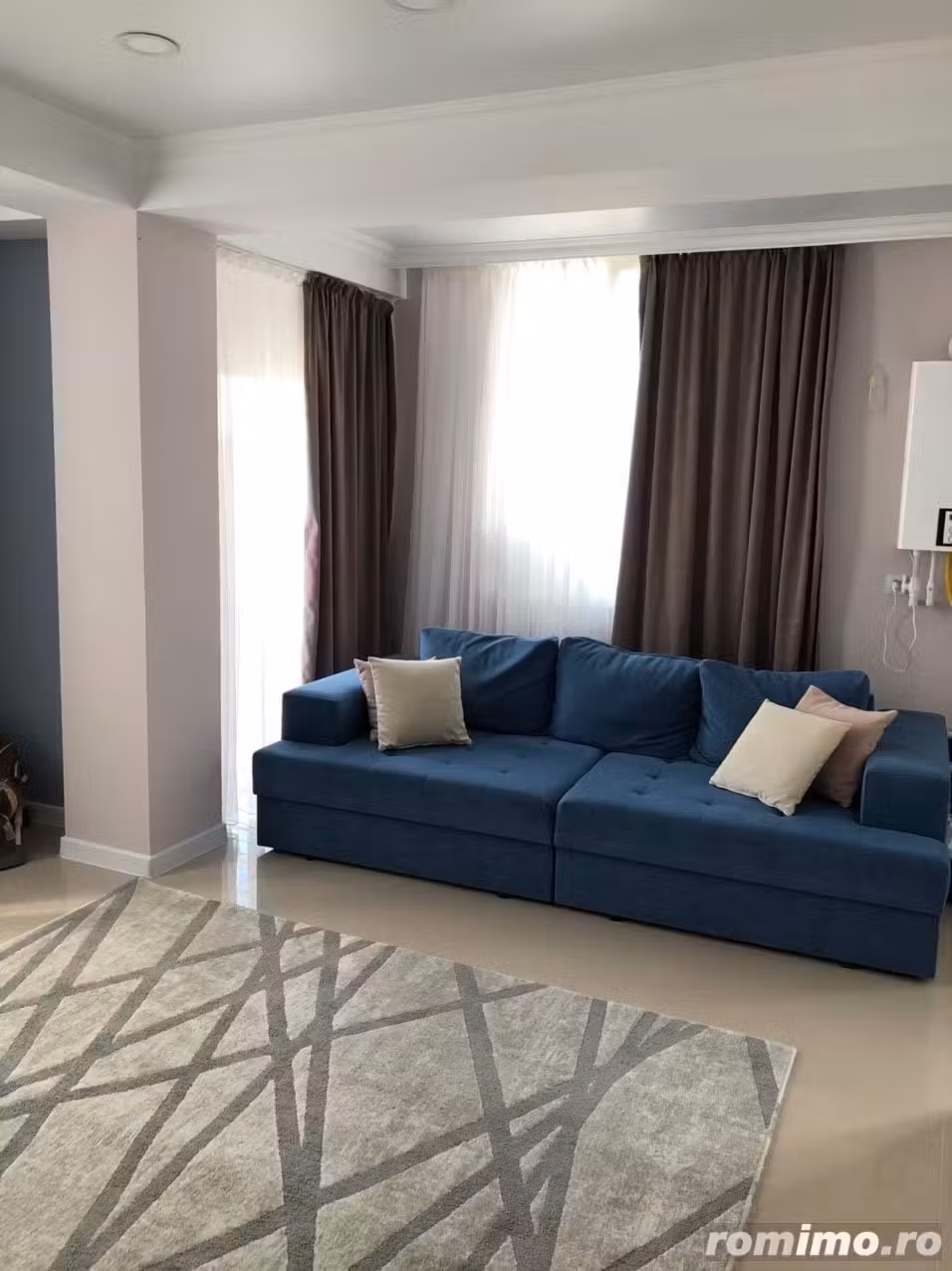 De inchiriat apartament cu 3 camere in zona Dumbravita