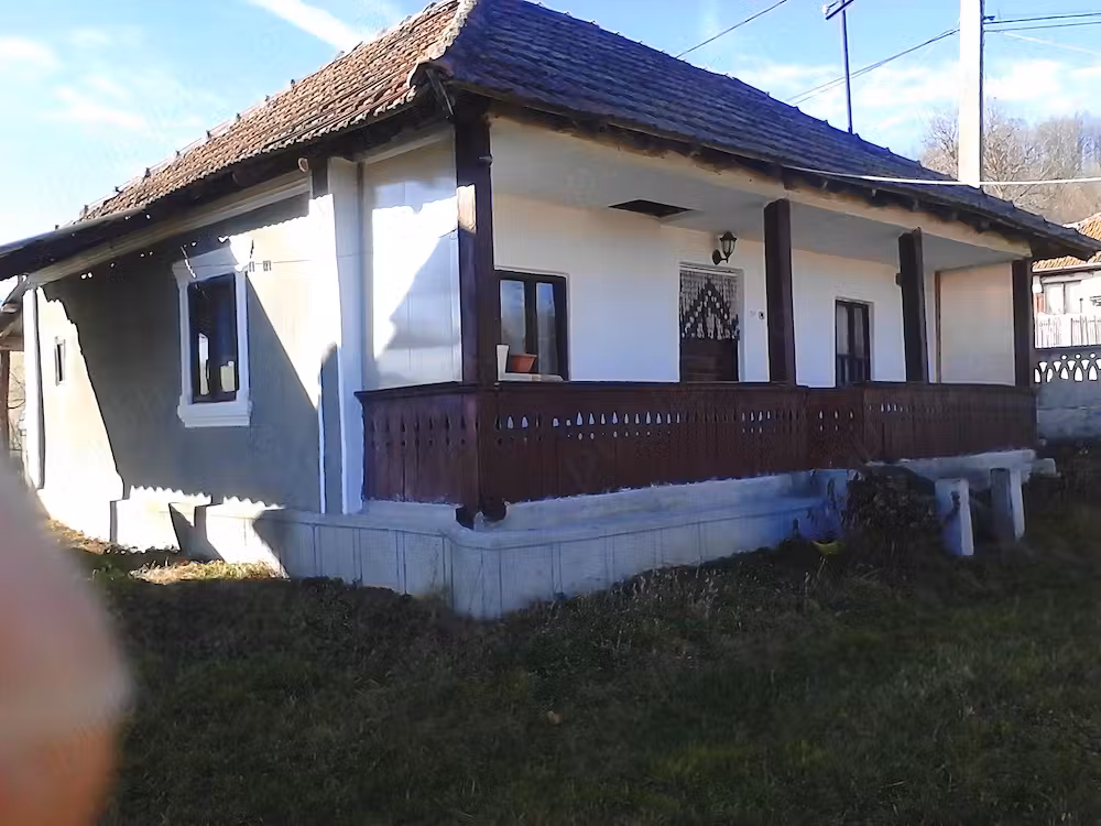 Vand proprietate in mediul rural