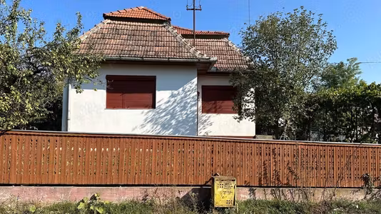Casă Valea Larga