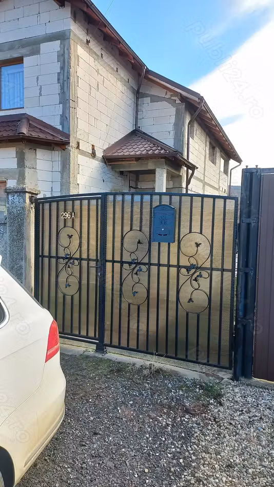Casă Cuvin