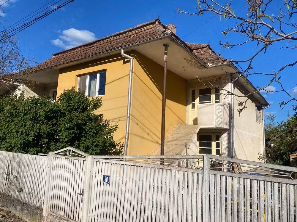 Casa de vanzare!! urgent!!