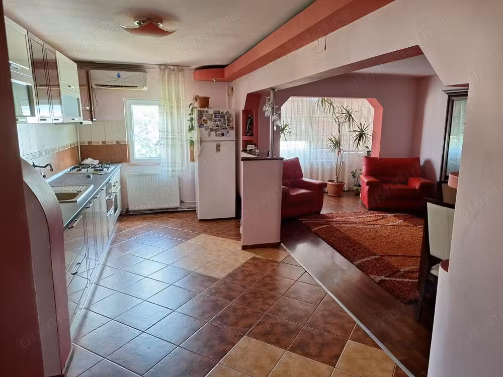 Apartament patru camere