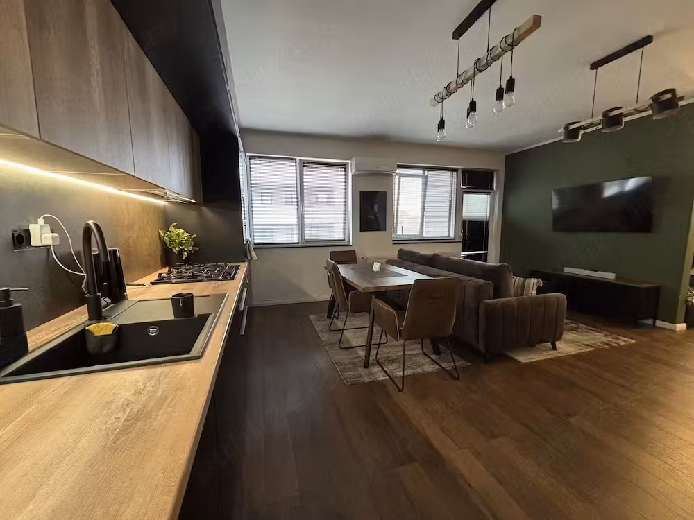 Apartament de vanzare 3 camere 2 bai 2 balcoane 1 parcare
