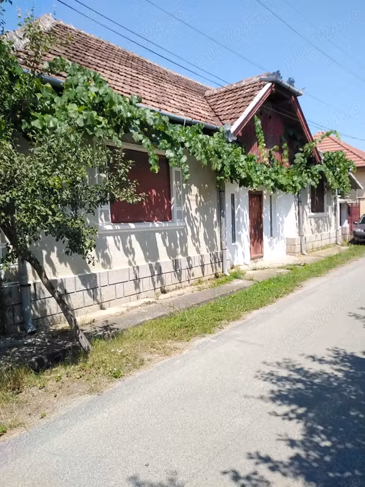 Casă Petid
