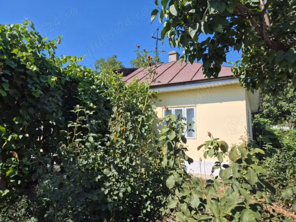 Casă · 3 camere · 85 m², Cotesti, Focșani