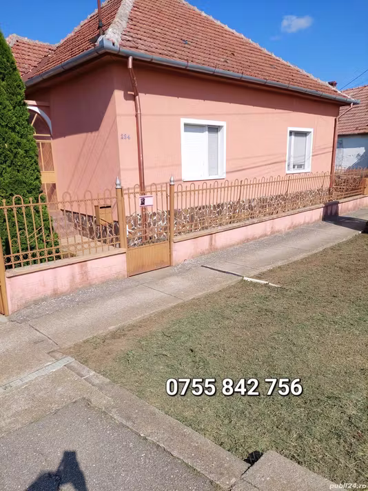 Casă Petresti