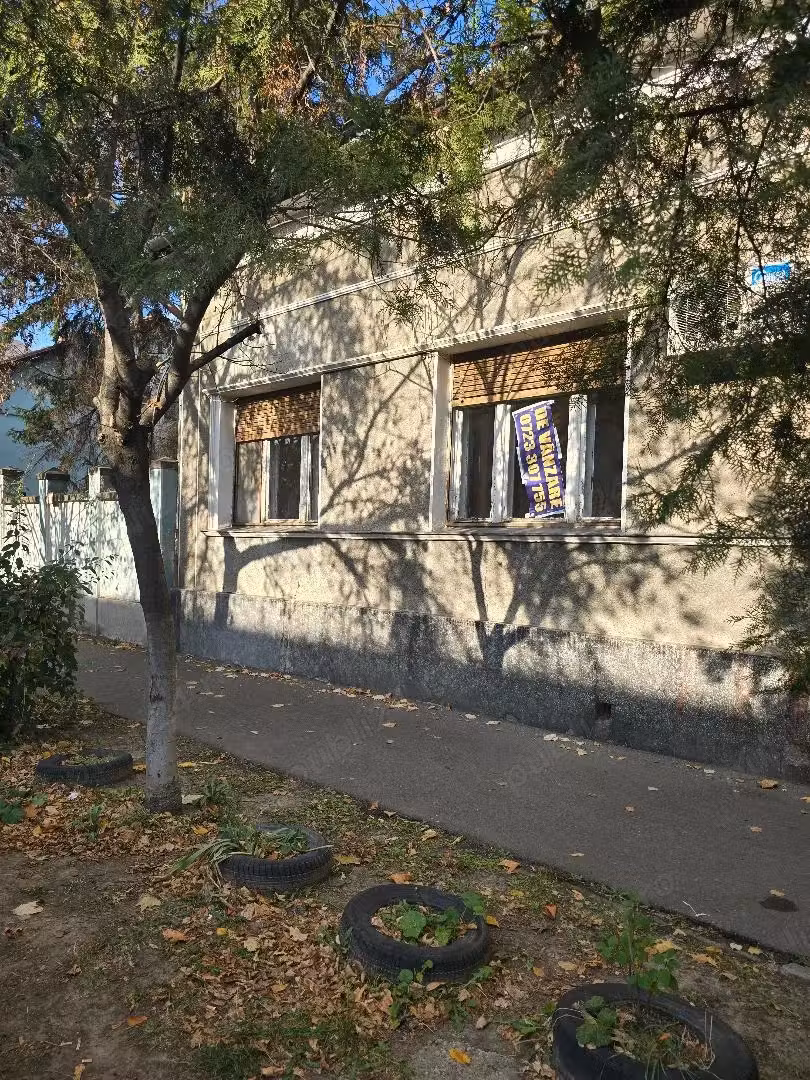 Casă · 6 camere · 180 m², Ultracentral, Oradea