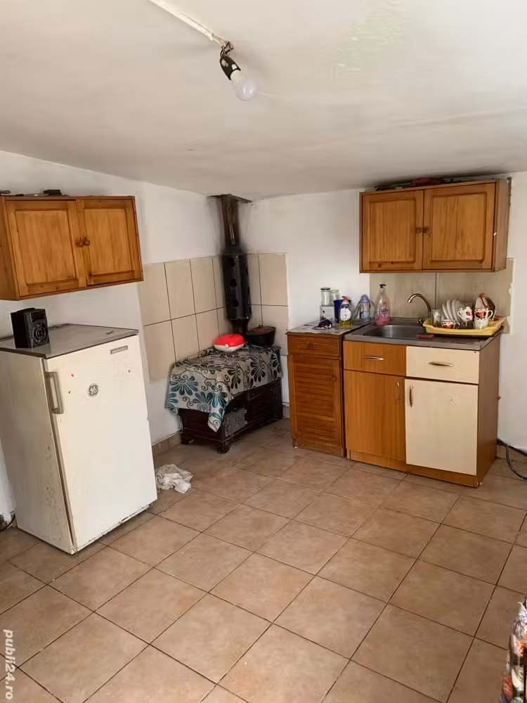 Casa si teren intravilan de vanzare