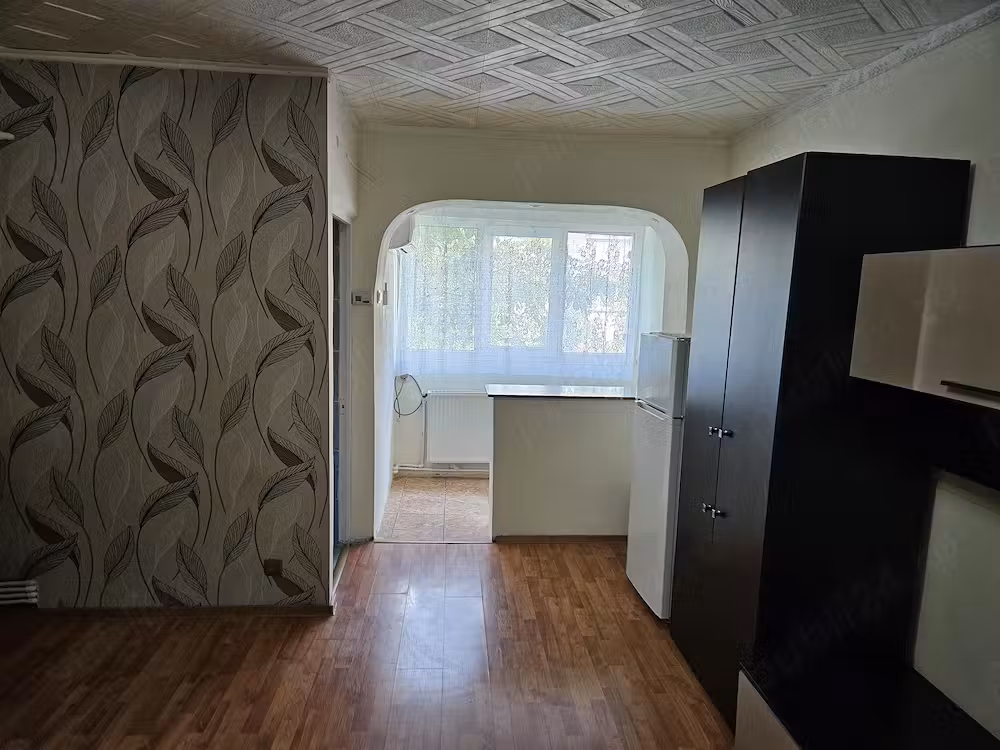 Garsoniera 31 mp, etaj 2 4 Aleea Marului - Zahana