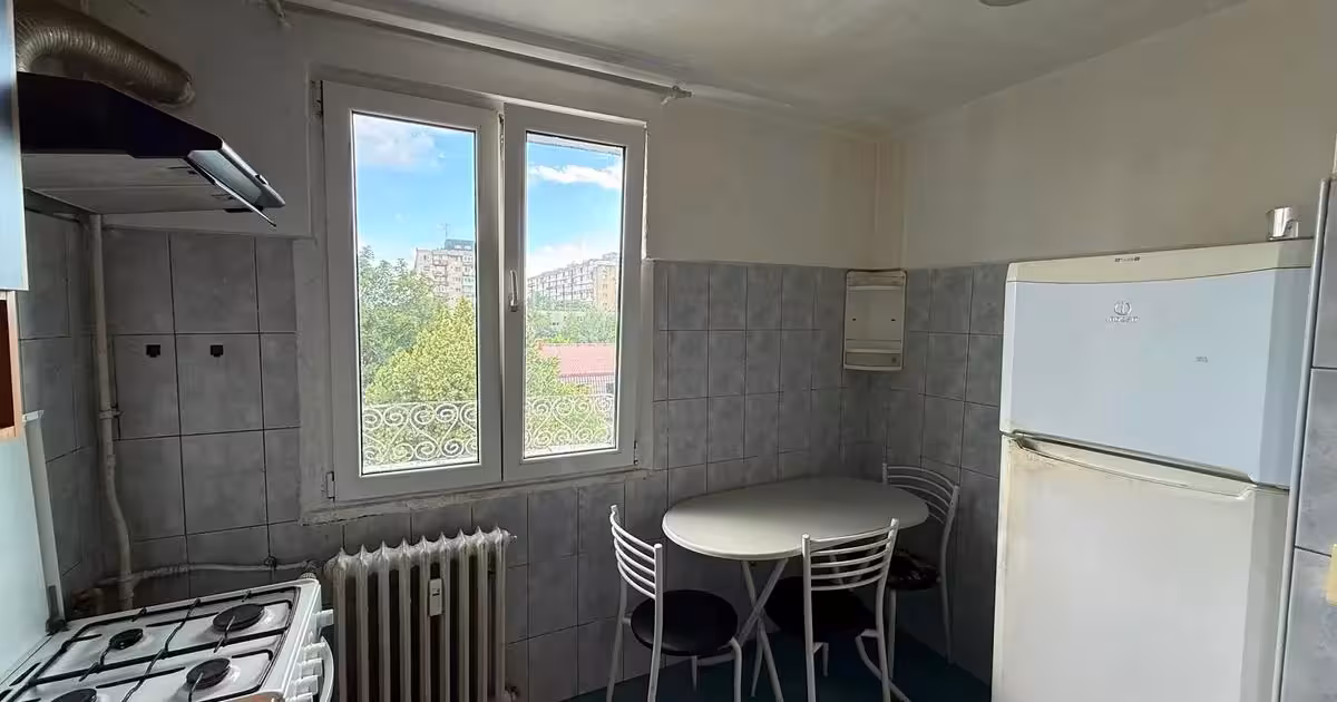 Apartament de vânzare cu 3 camere în zona Drumul Taberei, Sector 6