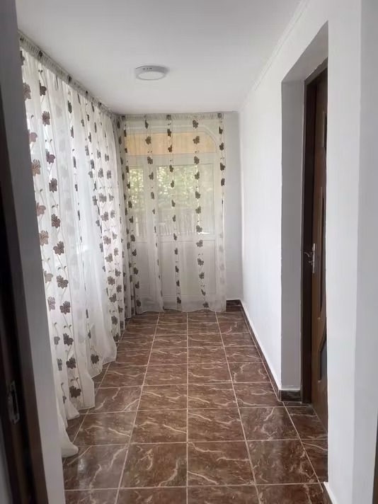 Casă Calinesti