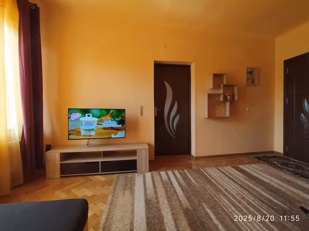 Ofer de inchiriat apartament 2 camere Oradea zona Cantemir