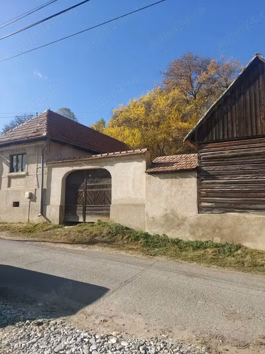 Casă Jina
