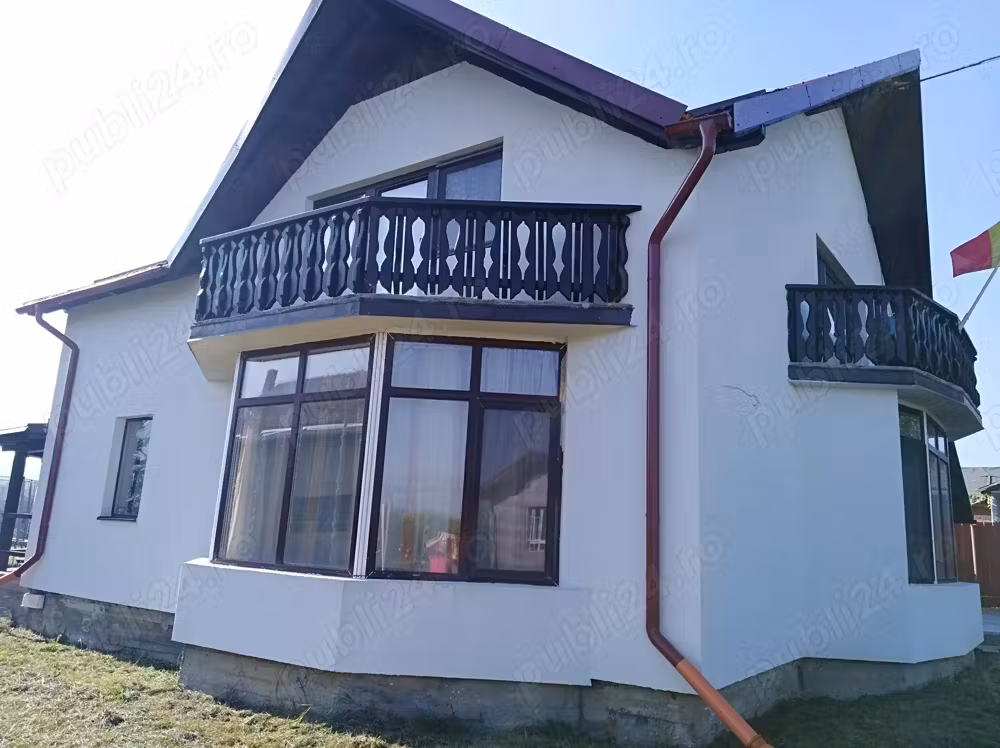 Casă · 5 camere · 250 m², Glajarie, Râșnov