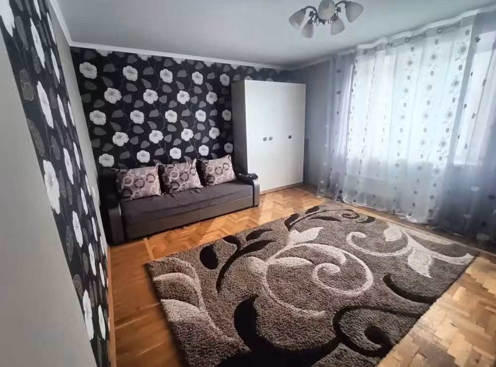 Garsoniera de inchiriat in zona Stefan cel Mare