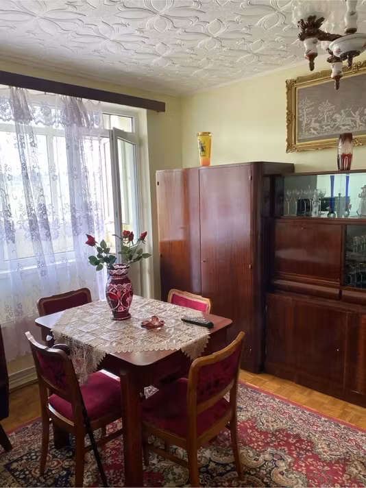 Apartament Oprișani