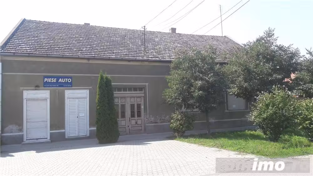 Casă · 5 camere · 300 m², Pecica, Pecica