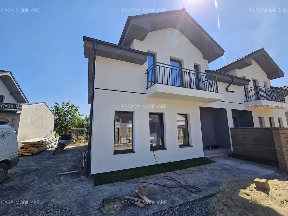 Duplex nou, P+M, în Moșnița Veche, foarte aproape de Drumul Boilor, comision 0%