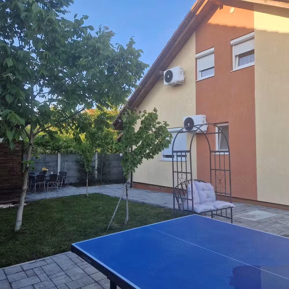 Jumătate duplex P+M 5 camere, 3 băi, mobilat și utilat, Mosnita Noua, Cartier Europa NEGOCIABIL