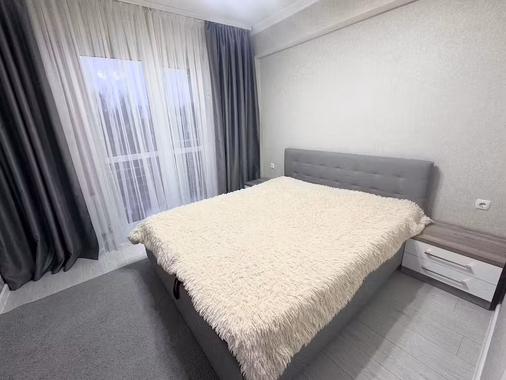 Garsoniera de inchiriat in zona Aparatorii Patriei