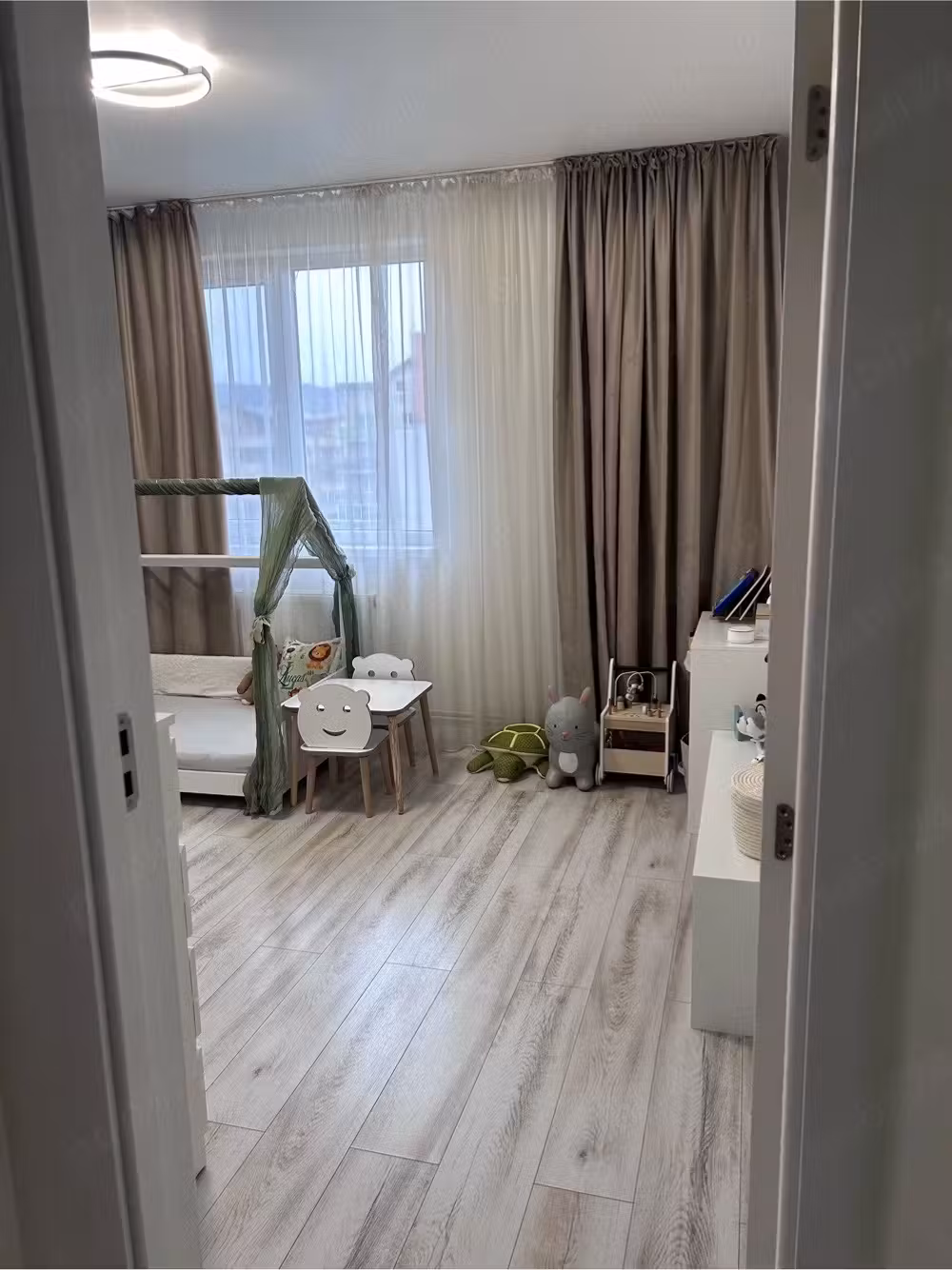Apartament Floresti,str Cetatii
