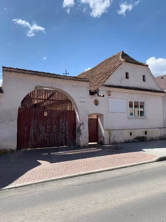 Casă Central