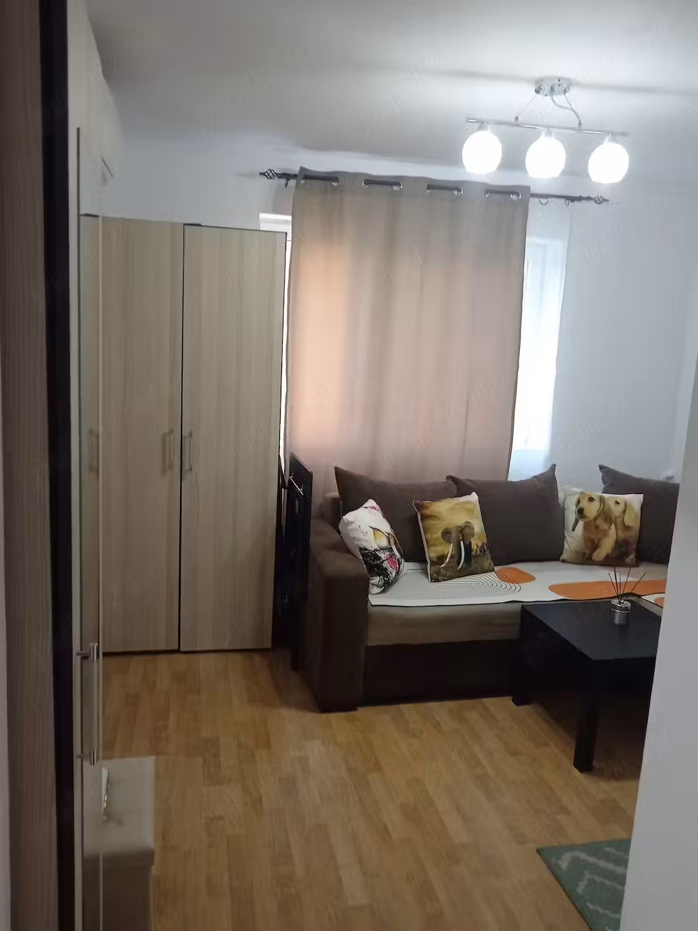 Închiriere garsonieră