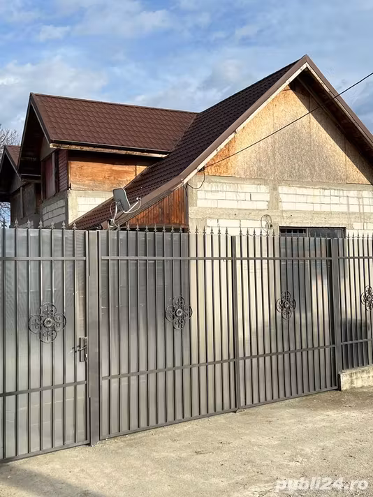 Casă Poienarii Burchii