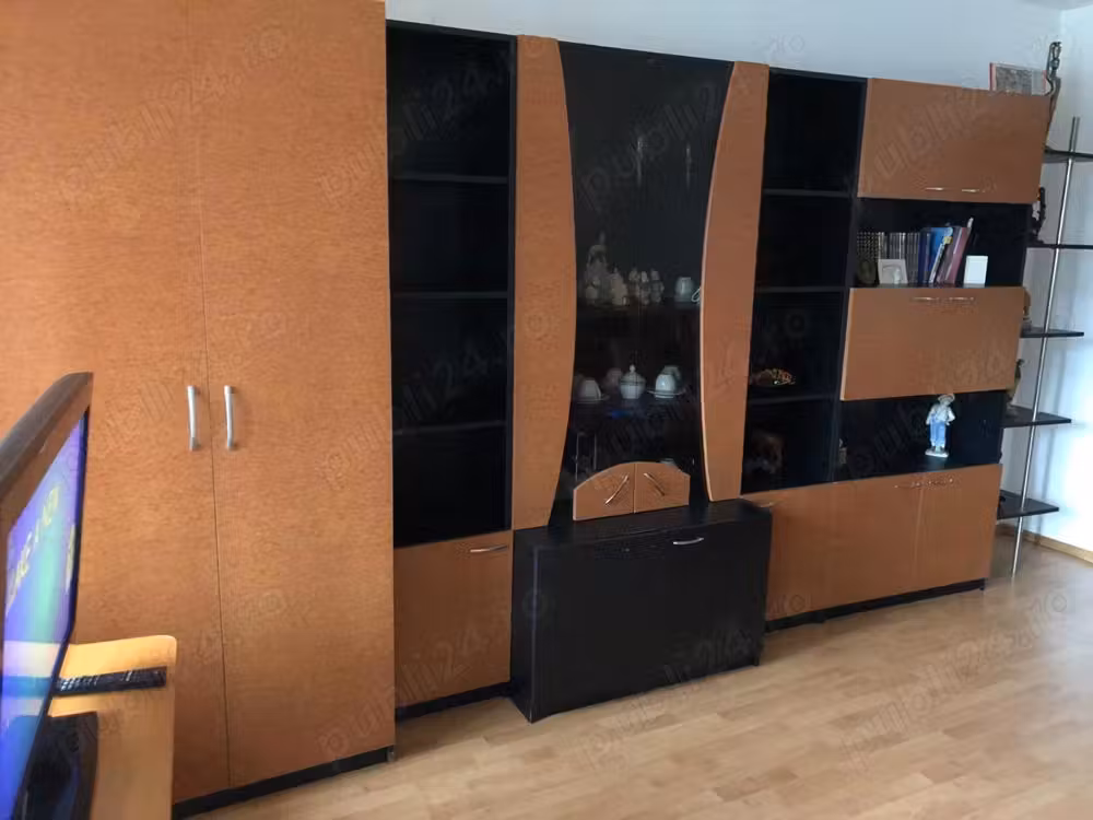 Vand apartament doua camere Petrosani